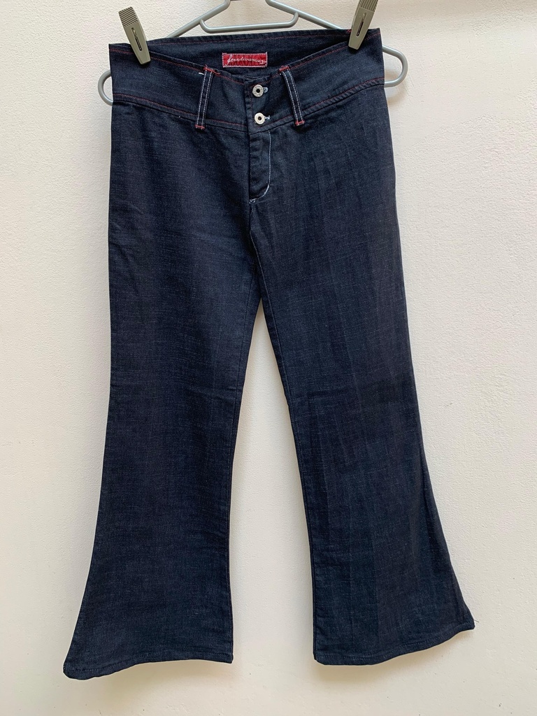 dark blue stretchable jeans