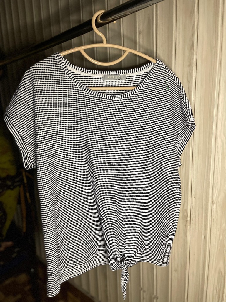 Black and white checkered top