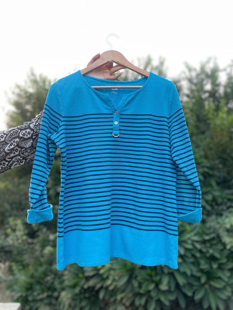 blue stripped shirt
