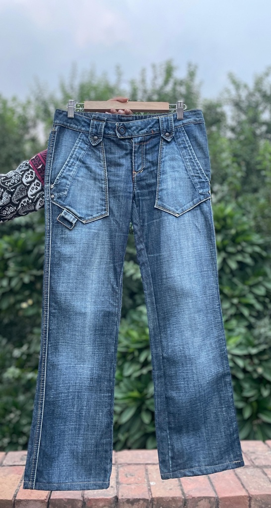 blue pants