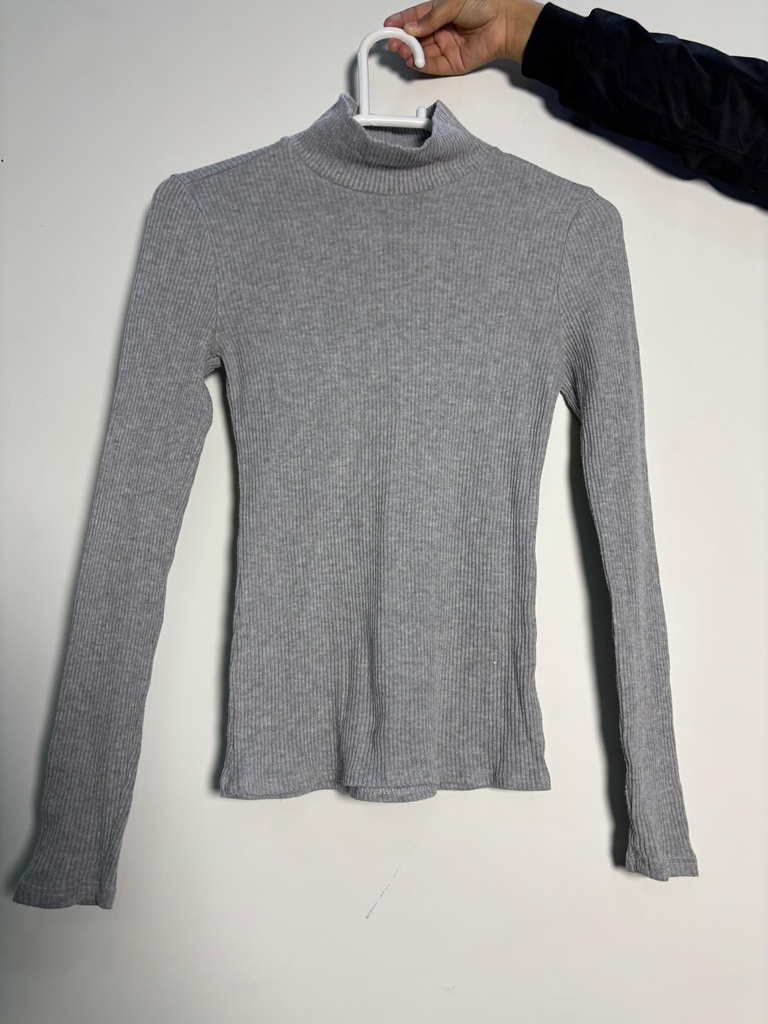 High neck Top