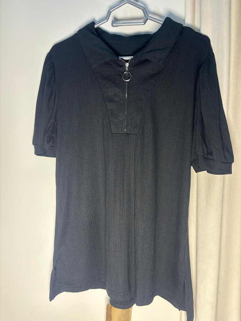 Black Puff Sleeves Knit Top