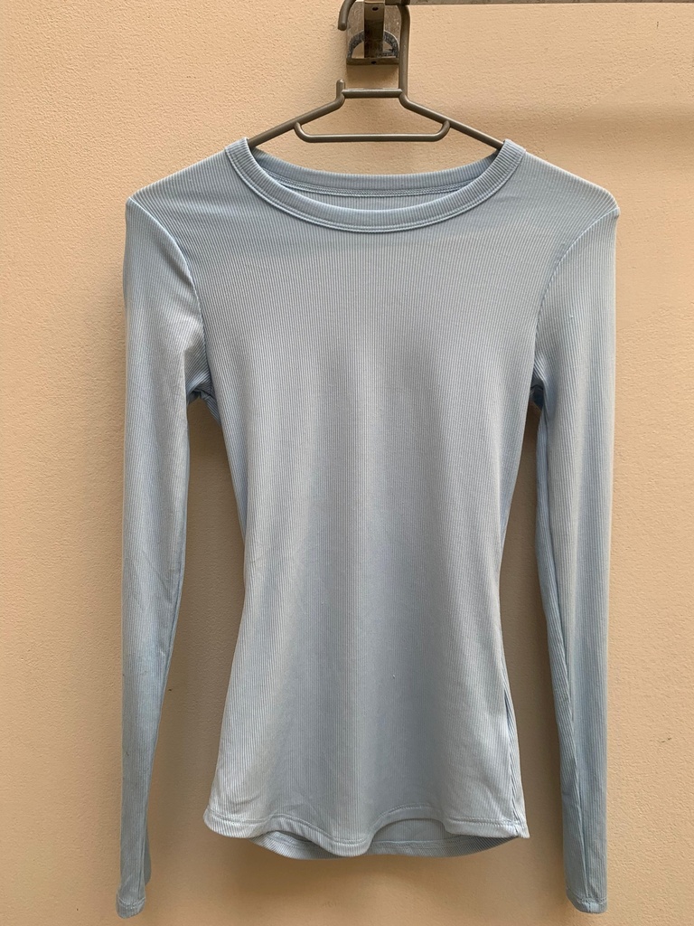 Slim fit top