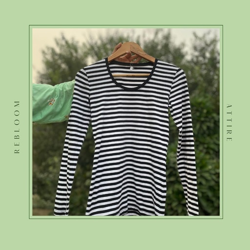 B&W STRIPED TOP