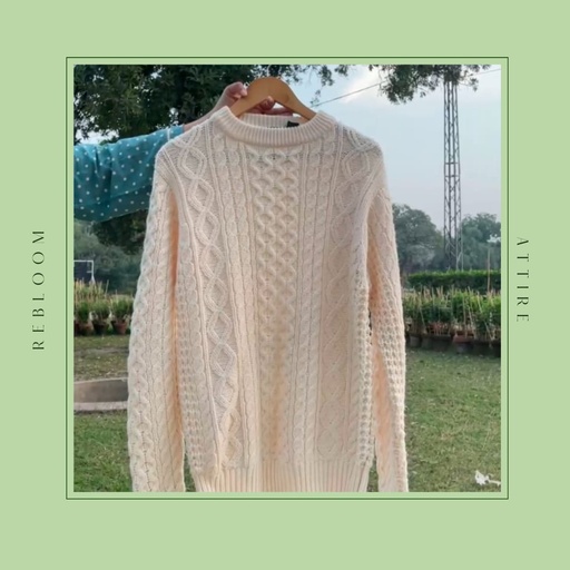 Off white knitted sweater