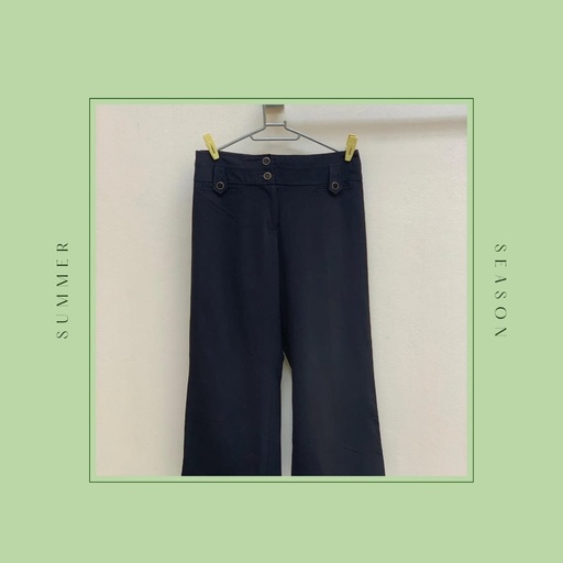 Black loose pants